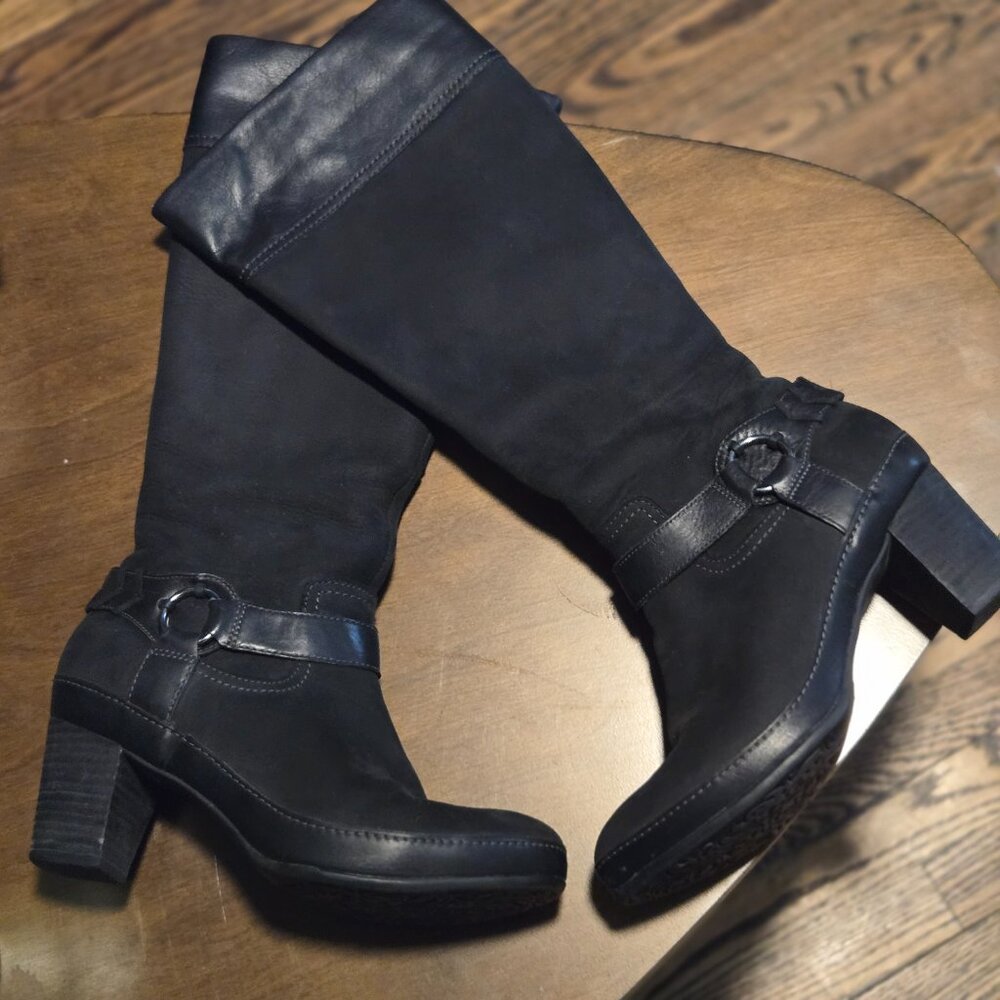 Clark’s Active Air Artisan size 7 Tall Knee High Soft Black Leather Boots